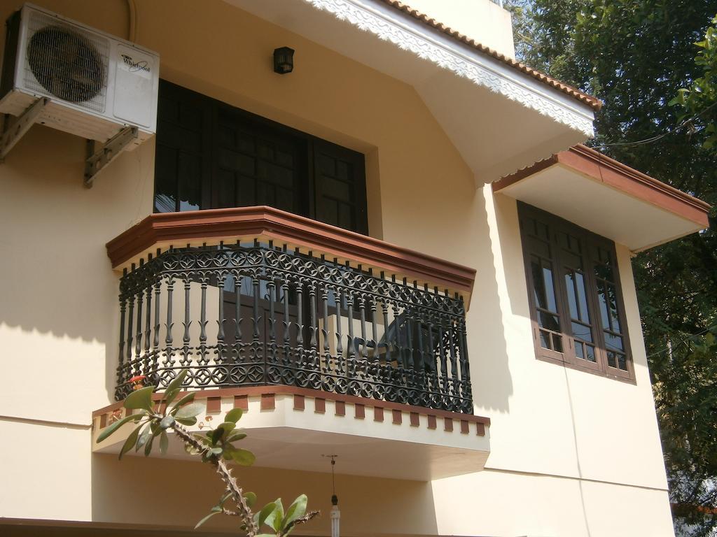 Lazar Residency