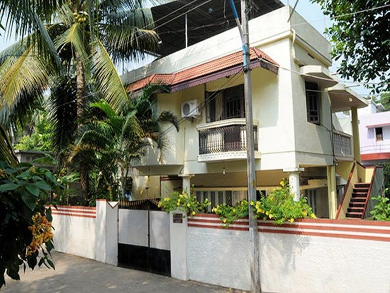 Homestay Lazar Residency Kochi