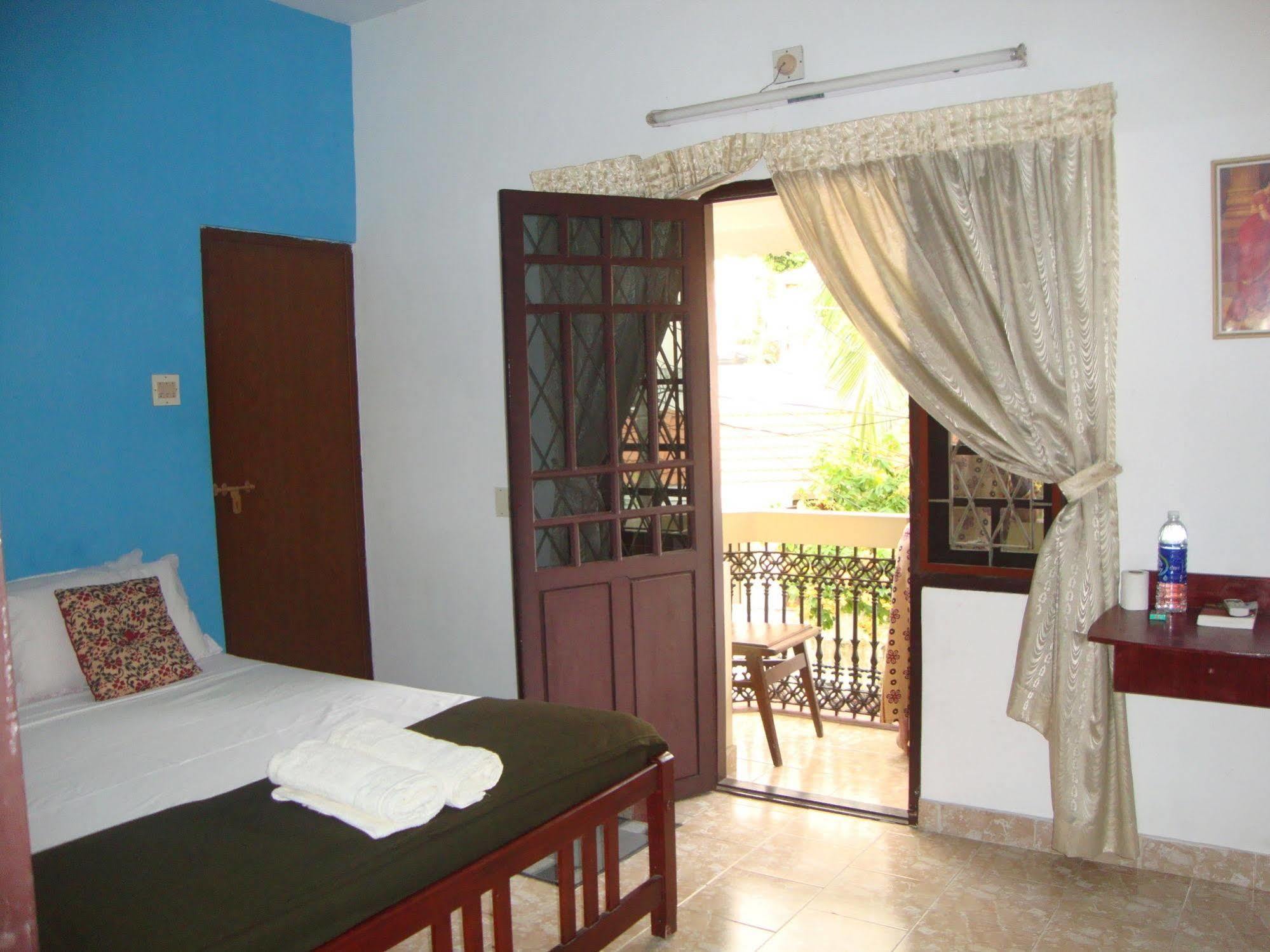 Lazar Residency